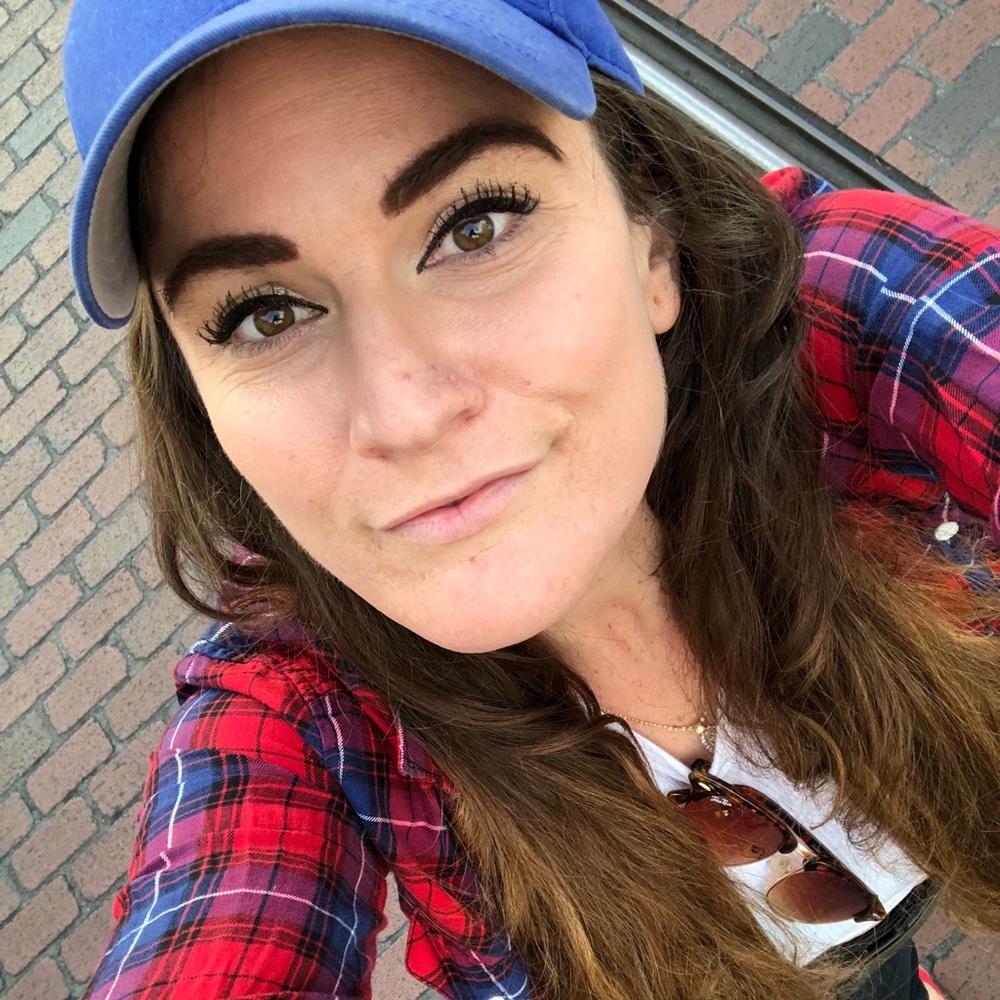 Meet your Posher, Raquel